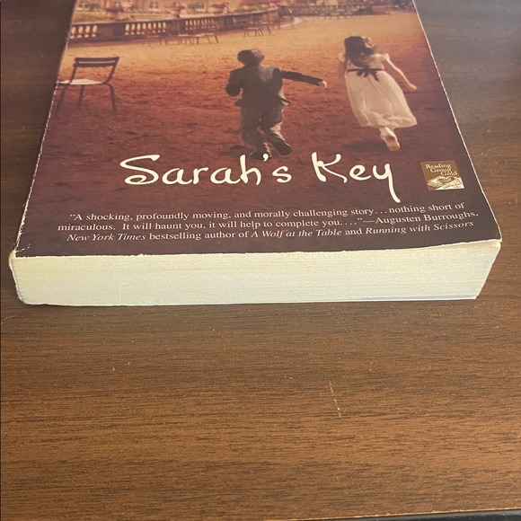 Sarah’s Key Paperback Book - Picture 6 of 7